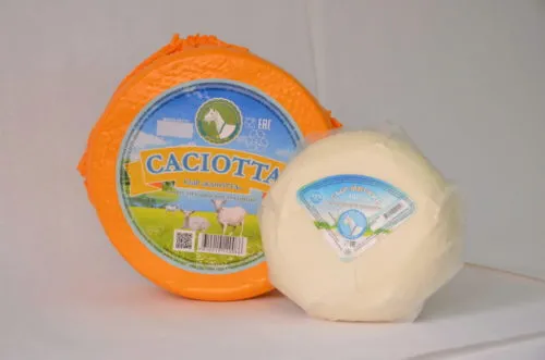 фотография продукта Козье молоко и сыр